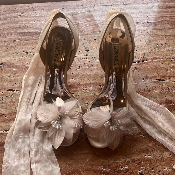 Badgley mischka heels size 7 1/2 - Picture 3 of 4